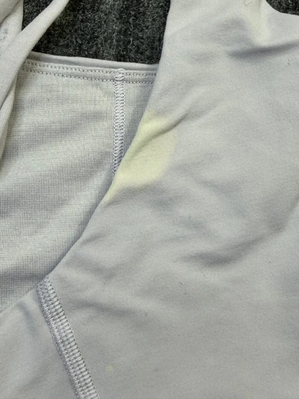 Lululemon Pale Purple Cross Back Sports Bra Size 8 Low Impact Yoga Athletic